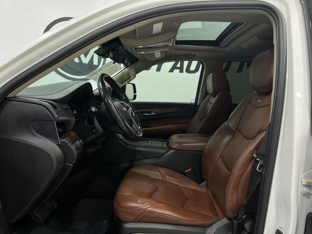 2018 Cadillac Escalade Image 13