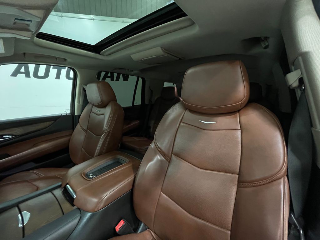2018 Cadillac Escalade Image 14