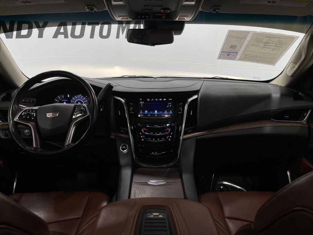 2018 Cadillac Escalade Image 18
