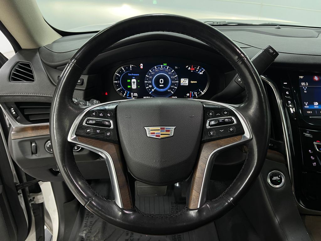 2018 Cadillac Escalade Image 22
