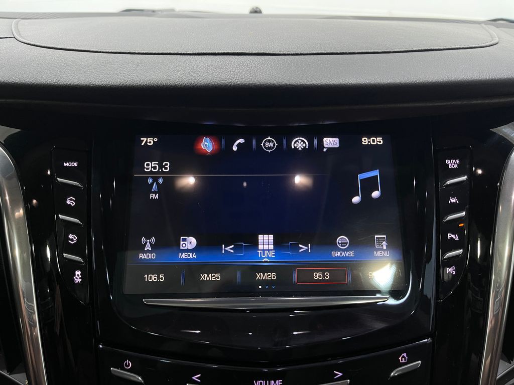 2018 Cadillac Escalade Image 24
