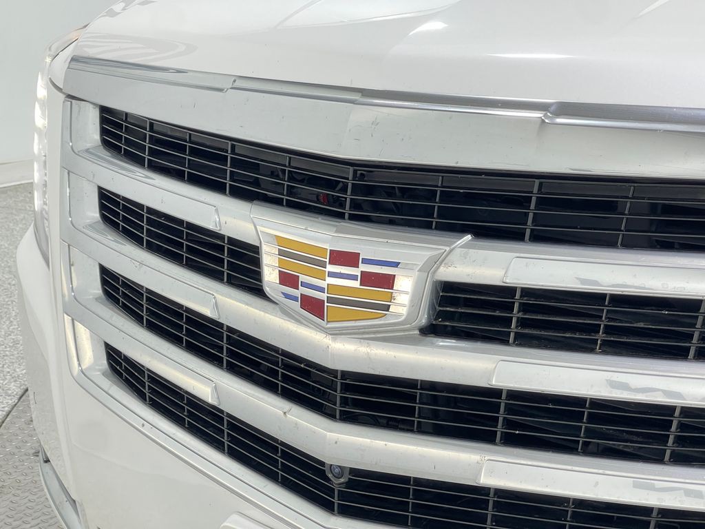 2018 Cadillac Escalade Image 40