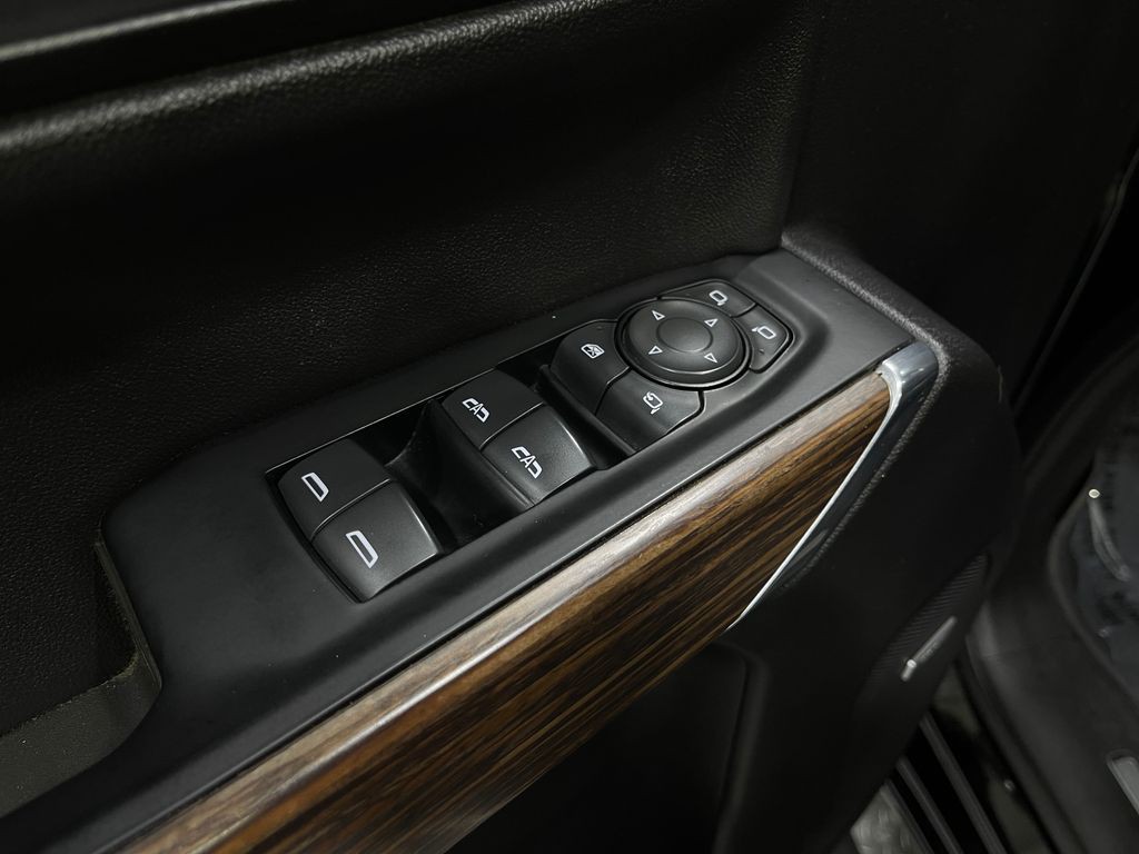 2019 Chevrolet Silverado 1500 Image 17