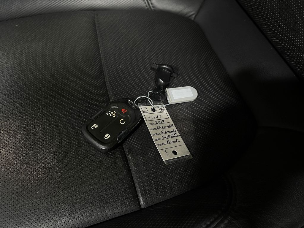 2019 Chevrolet Silverado 1500 Image 38