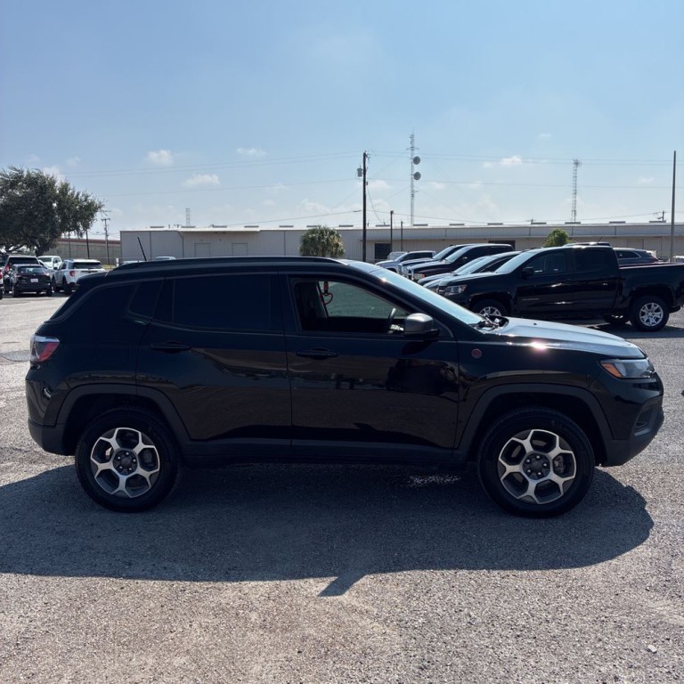 2022 Jeep Compass Image 4