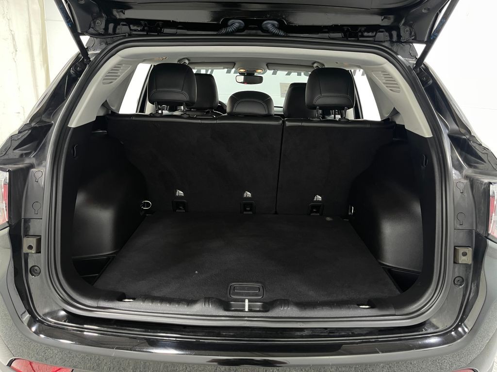 2022 Jeep Compass Image 24