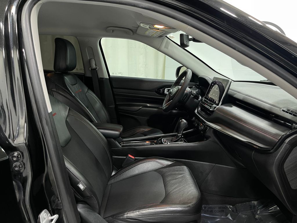 2022 Jeep Compass Image 30