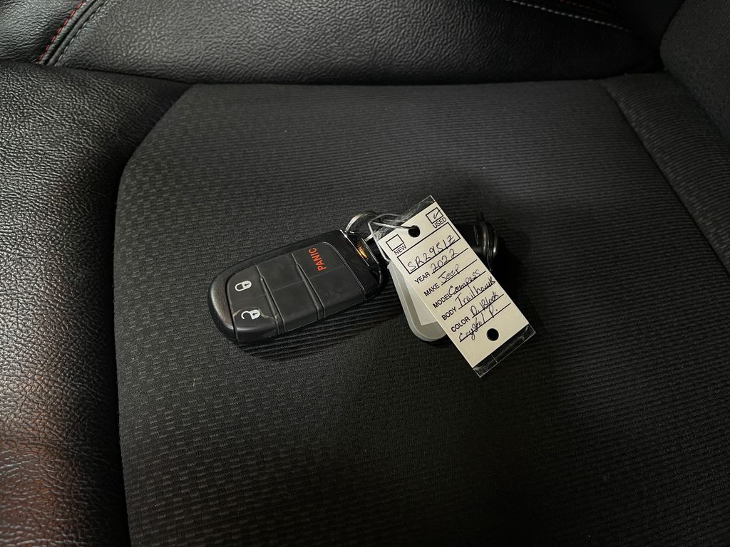 2022 Jeep Compass Image 35