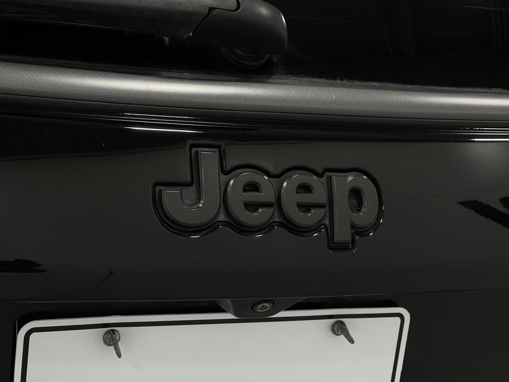 2022 Jeep Compass Image 36