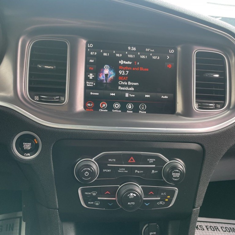 2021 Dodge Charger Image 12
