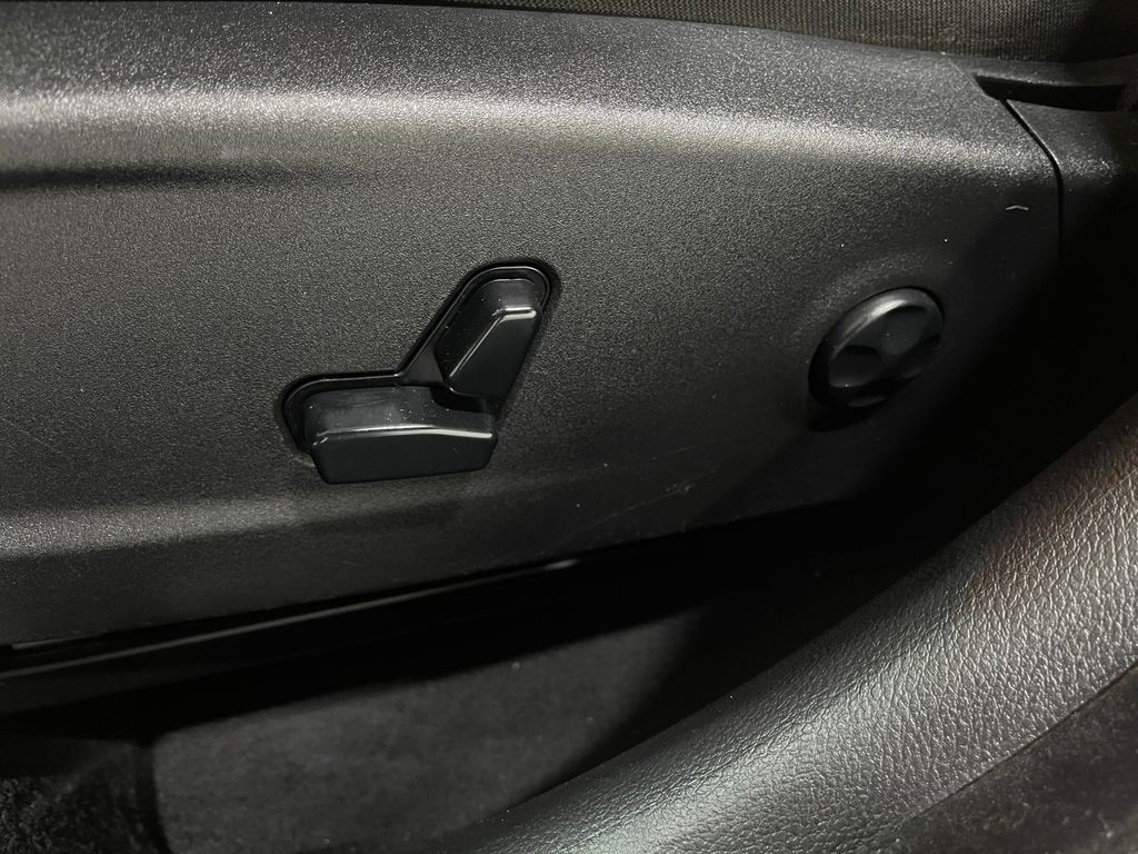 2021 Dodge Charger Image 16