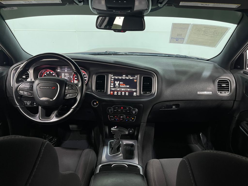 2021 Dodge Charger Image 18