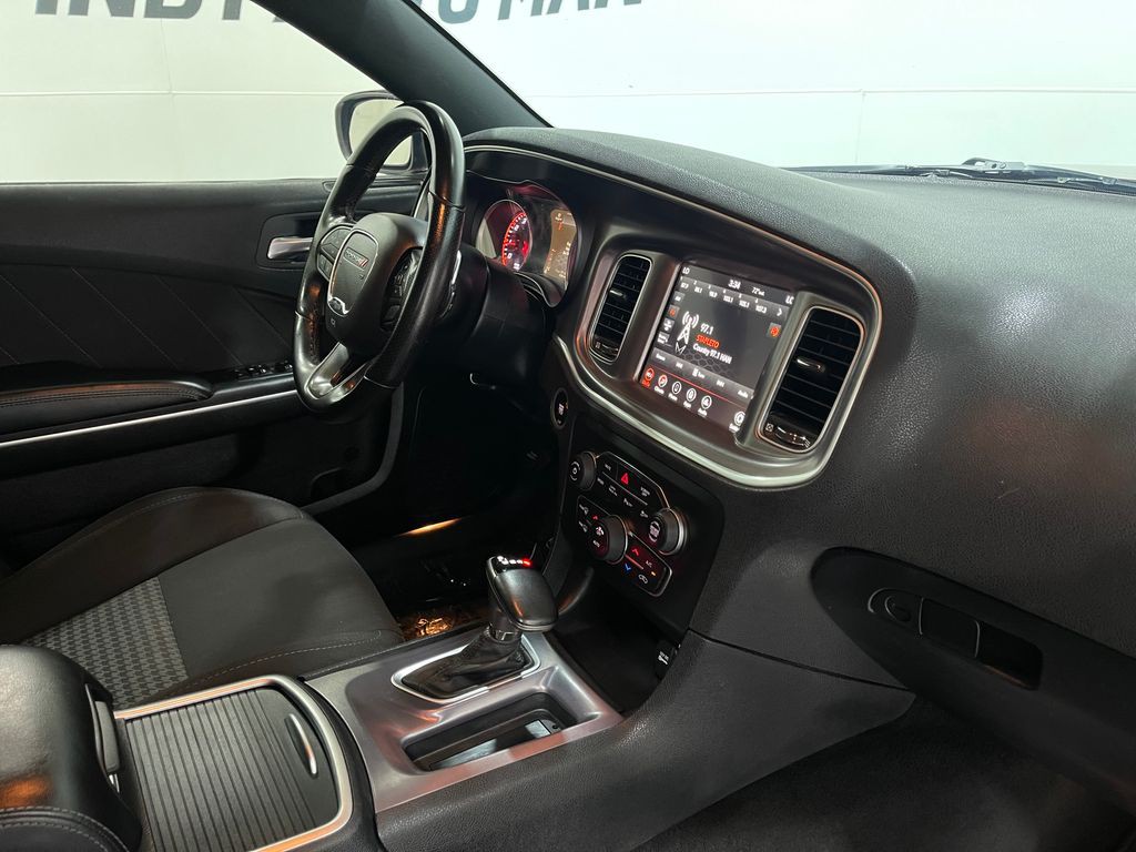 2021 Dodge Charger Image 19