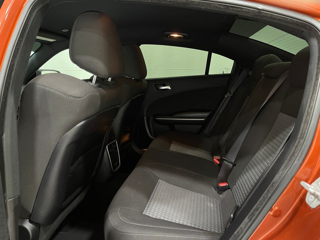 2021 Dodge Charger Image 29