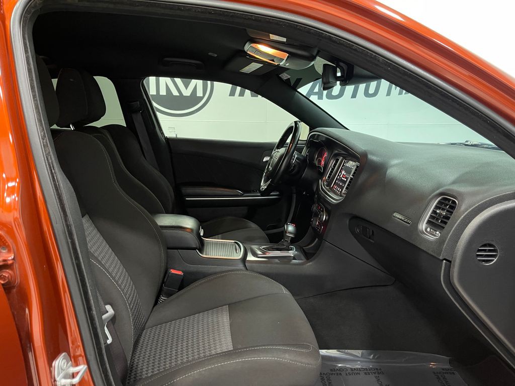 2021 Dodge Charger Image 31