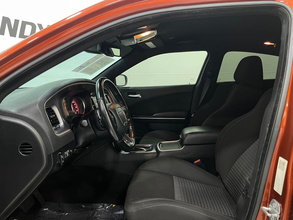 2021 Dodge Charger Image 12