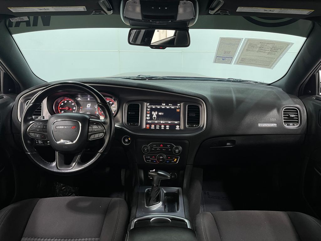 2021 Dodge Charger Image 18
