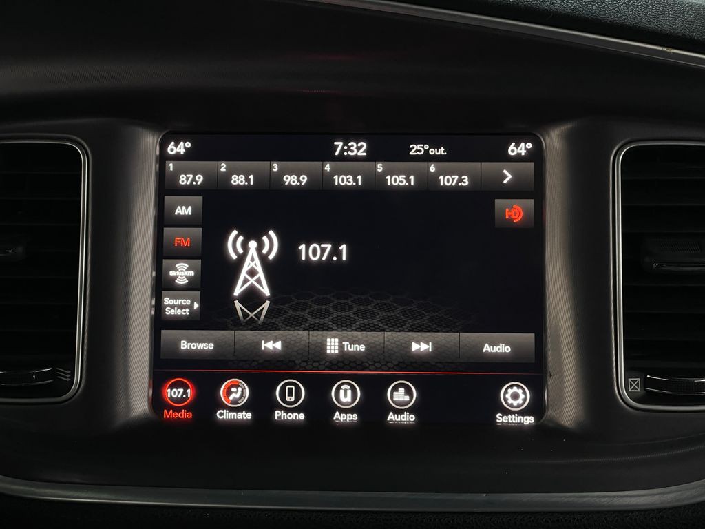 2021 Dodge Charger Image 23