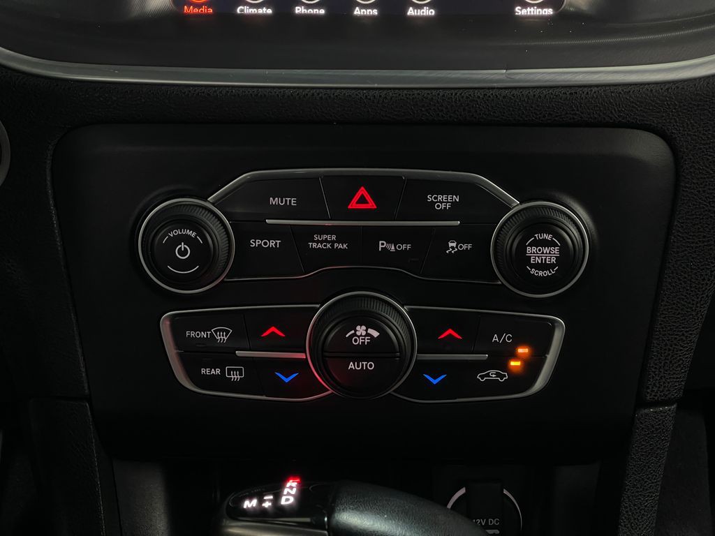 2021 Dodge Charger Image 24