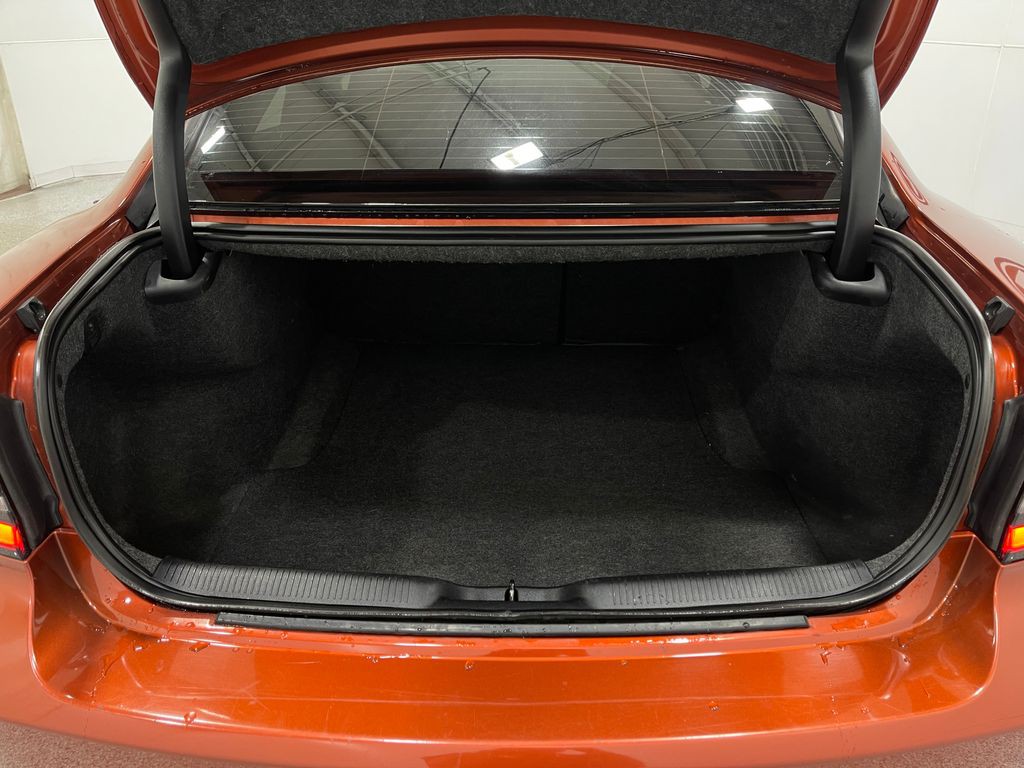 2021 Dodge Charger Image 25