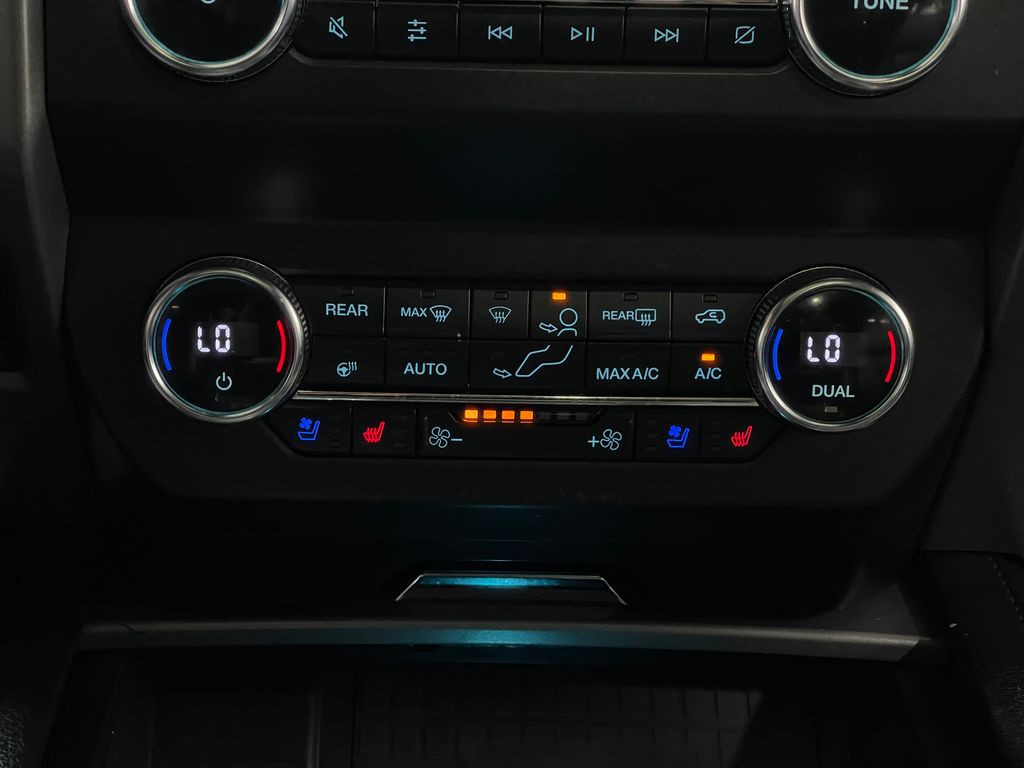 2020 Ford Expedition Image 26