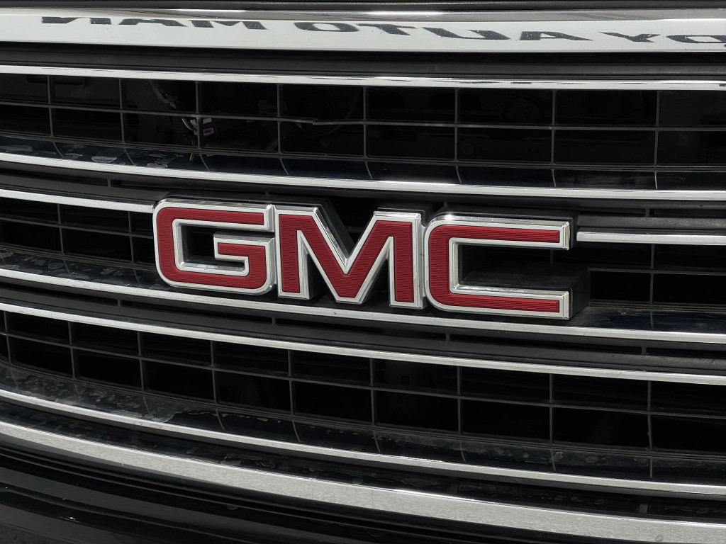 2018 GMC Yukon Image 40