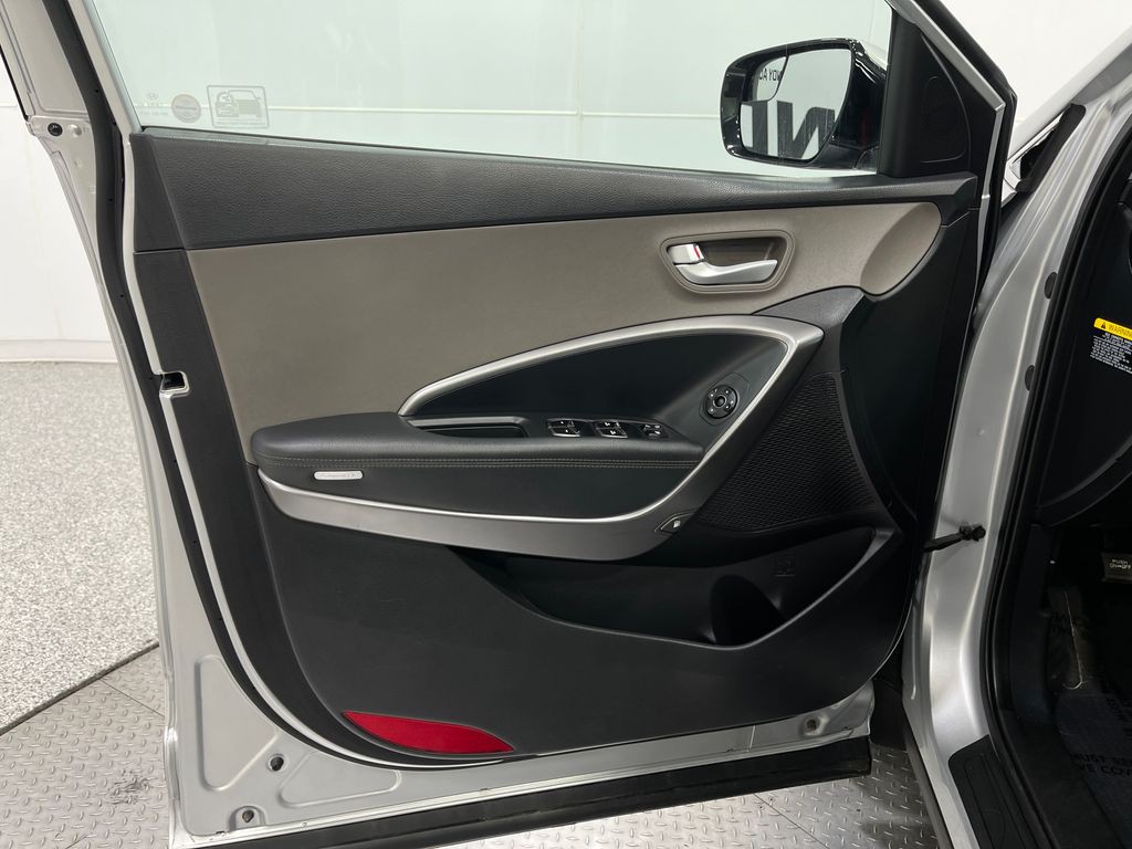 2017 Hyundai Santa Fe Sport Image 13