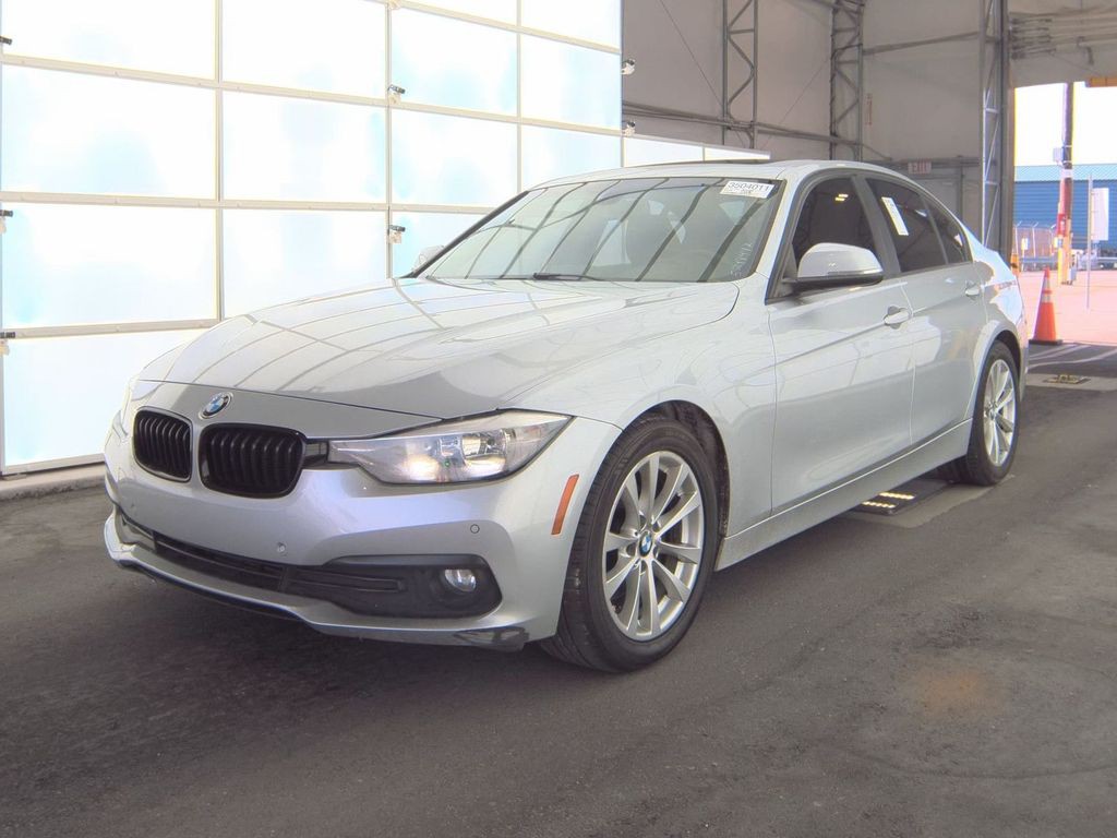 2017 BMW 3 Series Image 2