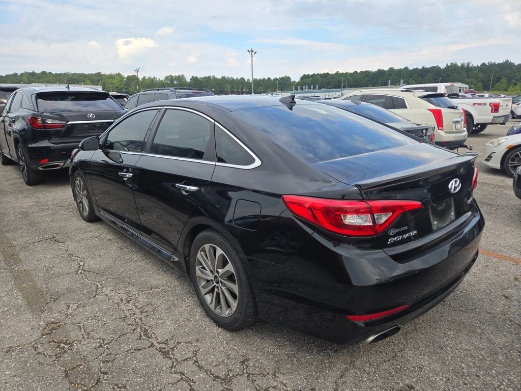 2017 Hyundai Sonata Image 5