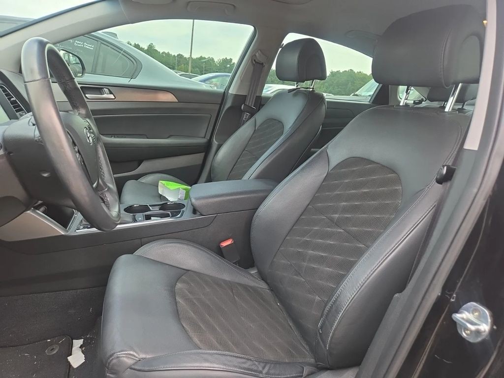 2017 Hyundai Sonata Image 6
