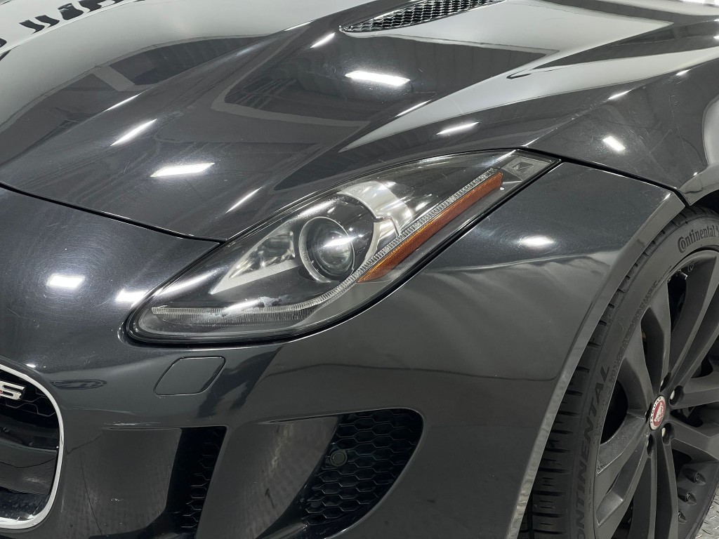 2016 Jaguar F-TYPE Image 31