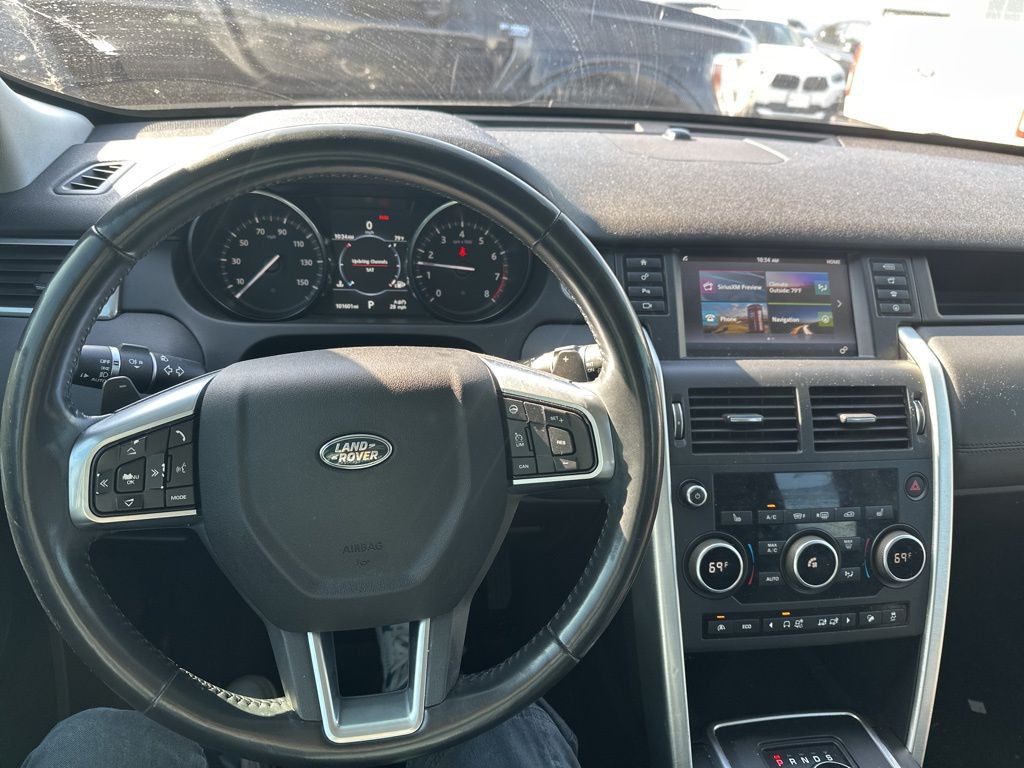 2017 Land Rover Discovery Sport Image 6