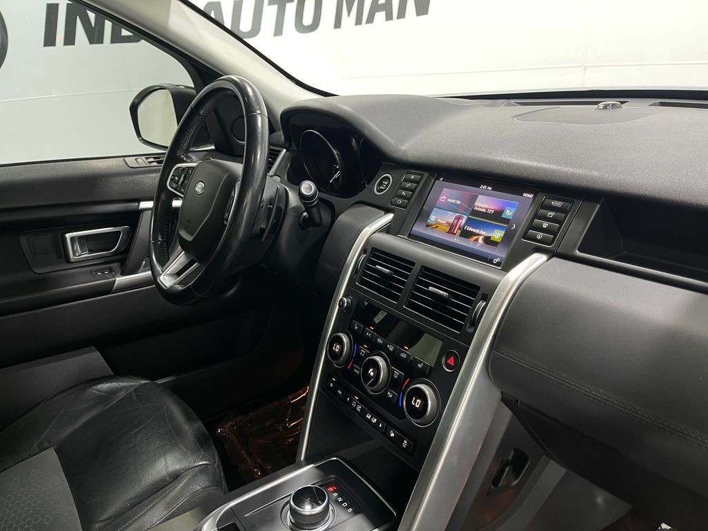 2017 Land Rover Discovery Sport Image 20