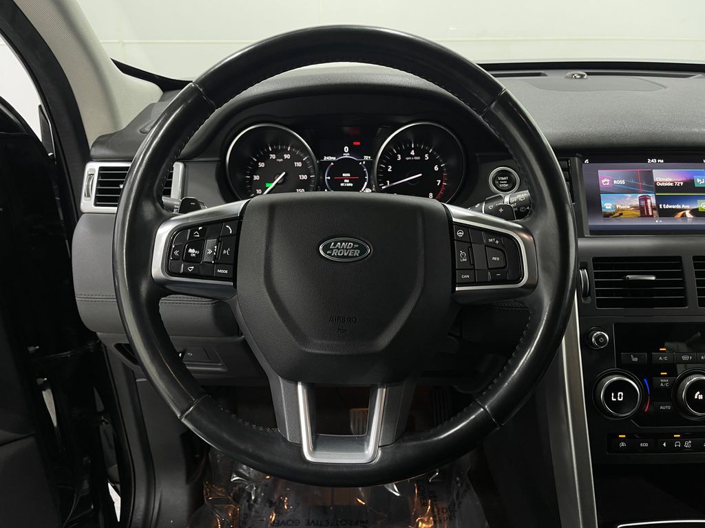 2017 Land Rover Discovery Sport Image 22