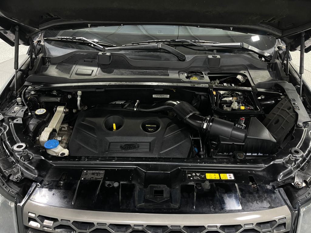 2017 Land Rover Discovery Sport Image 27