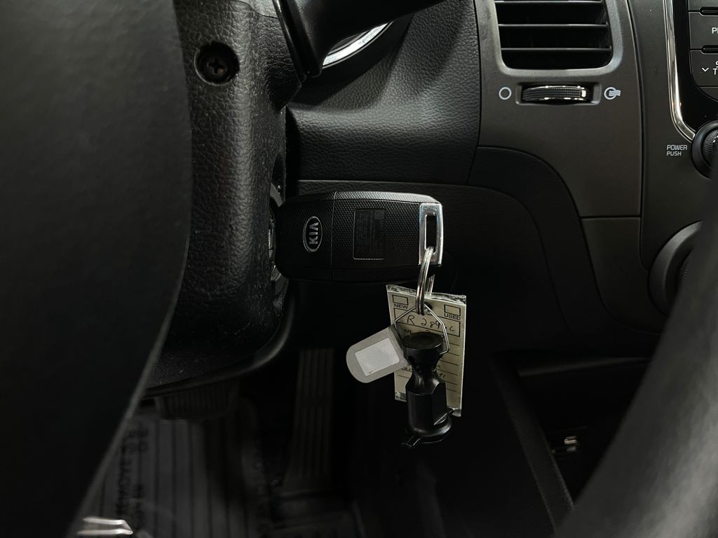 2017 Kia Forte Image 18