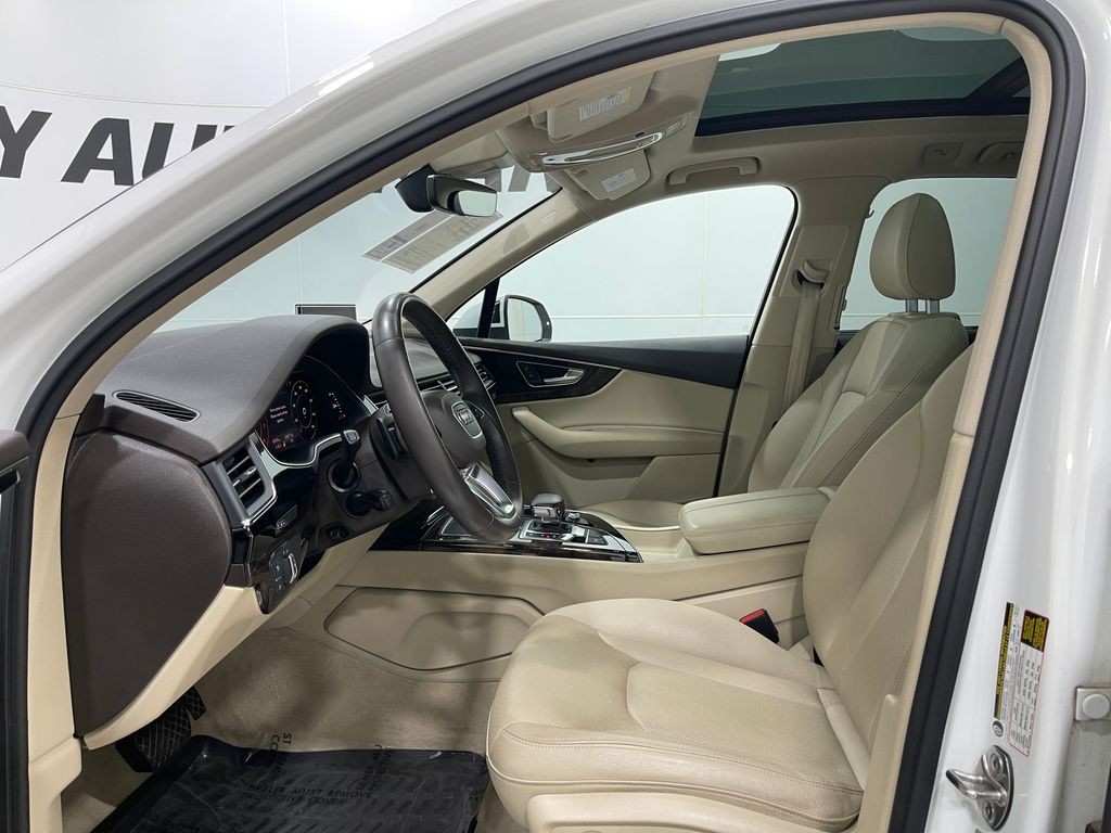 2019 Audi Q7 Image 14