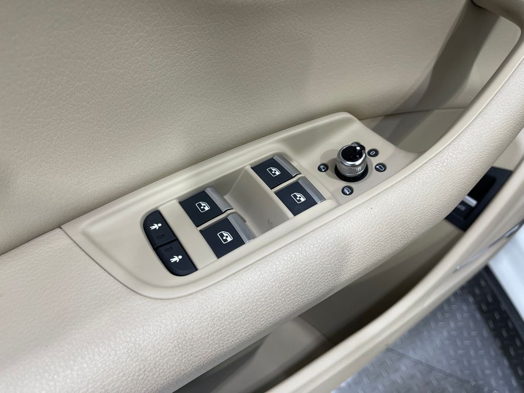 2019 Audi Q7 Image 17