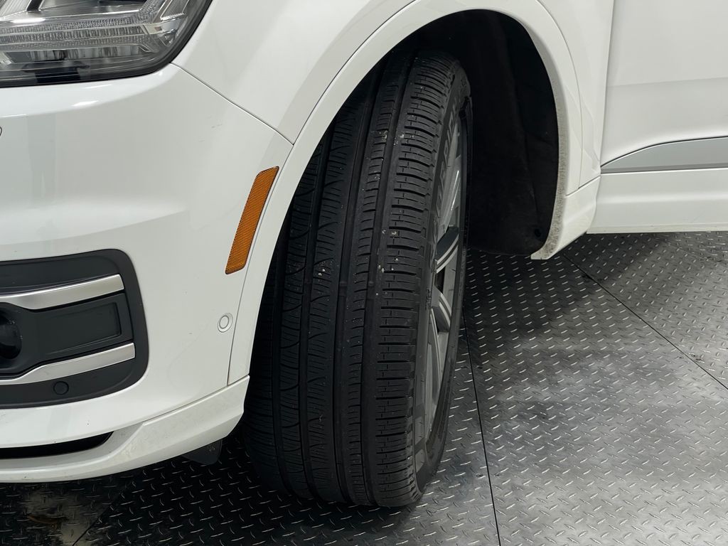 2019 Audi Q7 Image 39