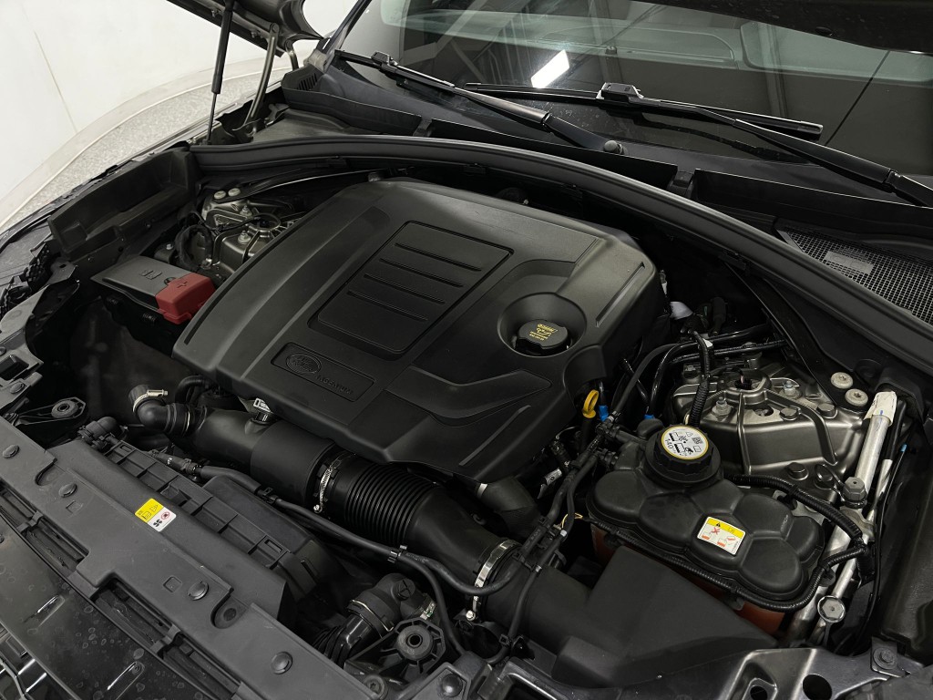 2020 Land Rover Range Rover Image 30