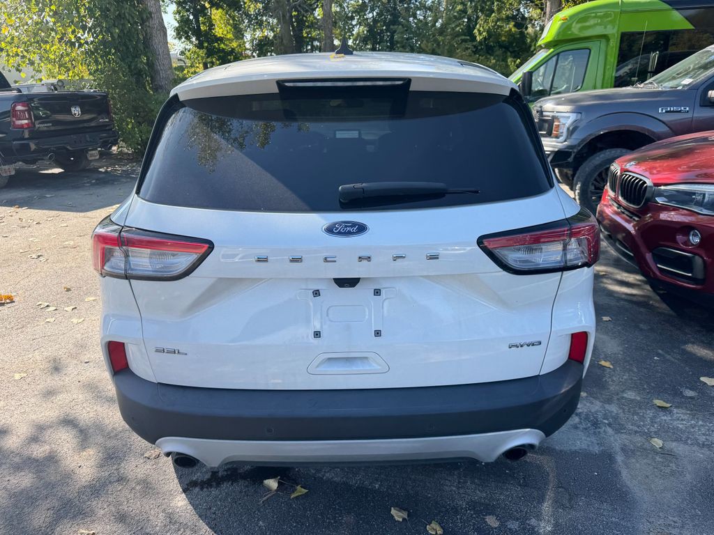 2022 Ford Escape Image 4