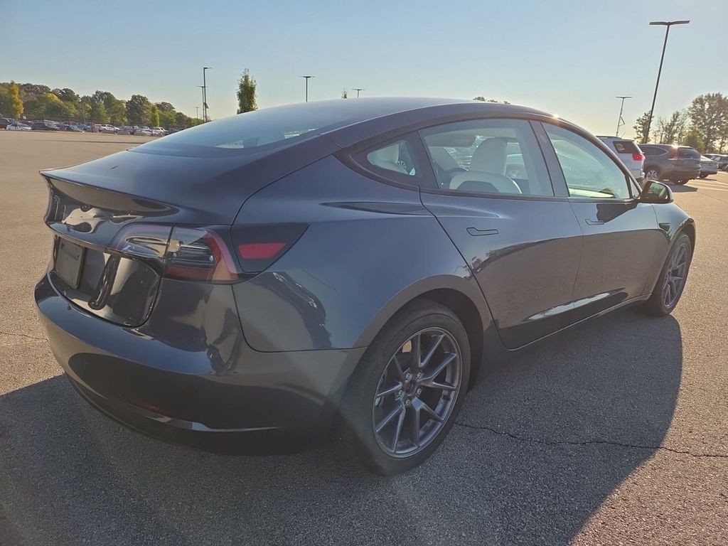 2023 Tesla Model 3 Image 4