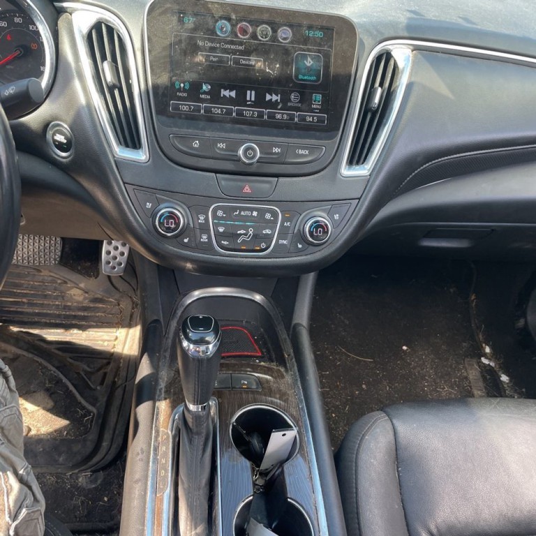 2016 Chevrolet Malibu Image 12