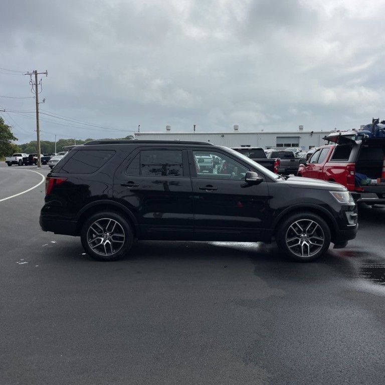 2016 Ford Explorer Image 4