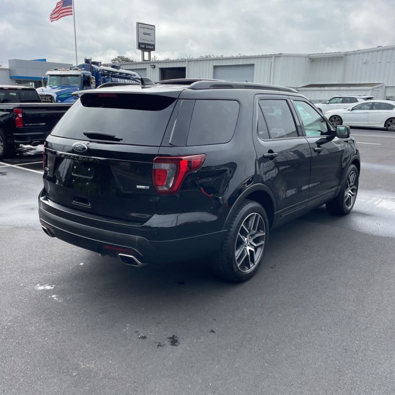 2016 Ford Explorer Image 6