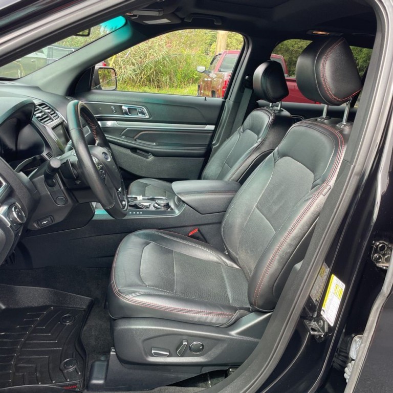 2016 Ford Explorer Image 8