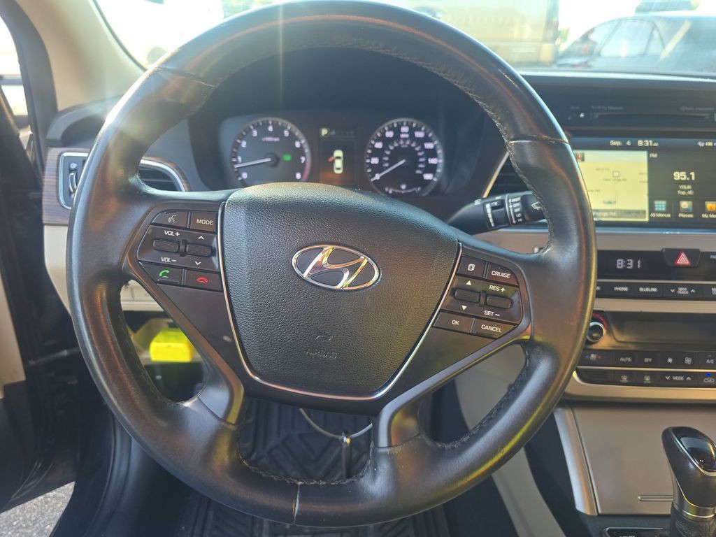 2017 Hyundai Sonata Image 9