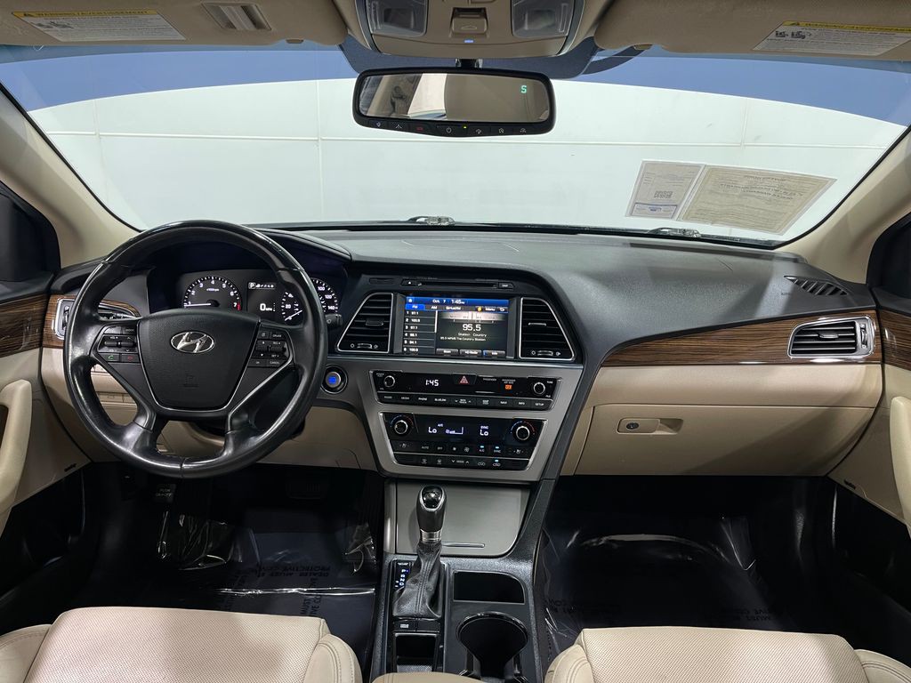 2017 Hyundai Sonata Image 19