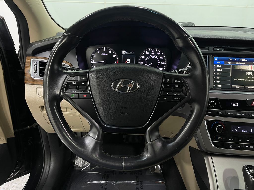 2017 Hyundai Sonata Image 22