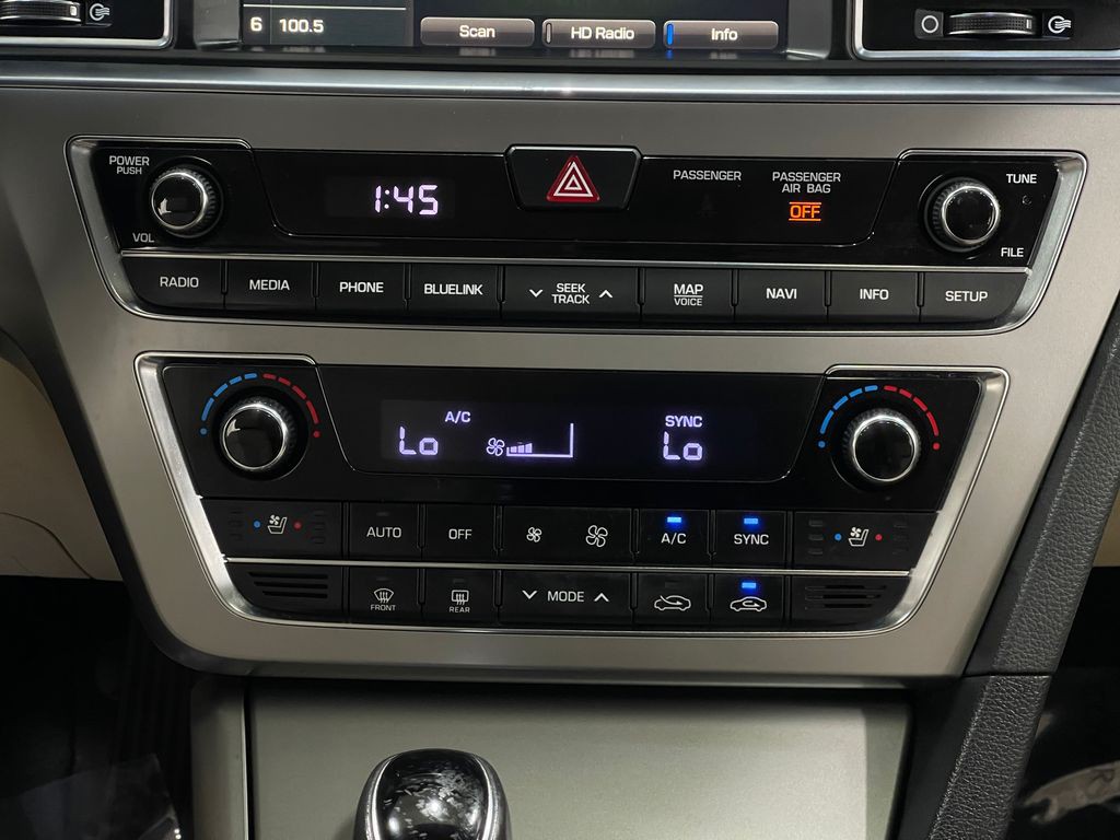 2017 Hyundai Sonata Image 25